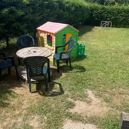 Les Petits Chalets De Dudu La Voulte-sur-Rhone Buitenkant foto
